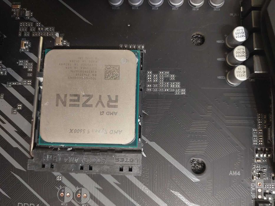 AMD Ryzen 5 5600X + Gigabyte B550 Aorus Elite AX V.2 Rev.1.5 Wi-Fi