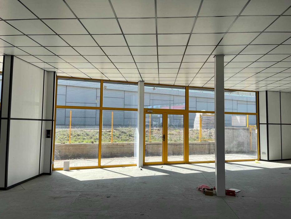 Дава се под наем Магазин в с. Герман, Област София-град - 170 кв.м за 1700 € - Снимка #1