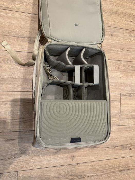 Фото раница PGYTECH ONE GO 2 20L Sand Khaki