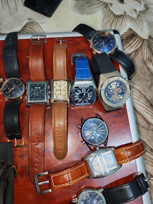 Разные наручные часы