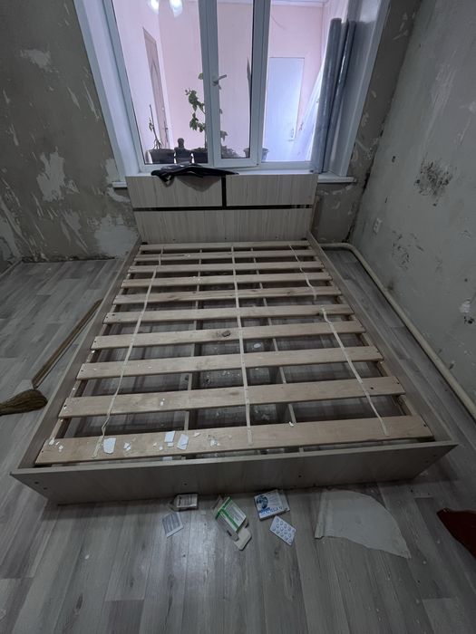 Двухспальная кровать