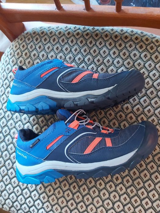 Adidași drumetii Quechua