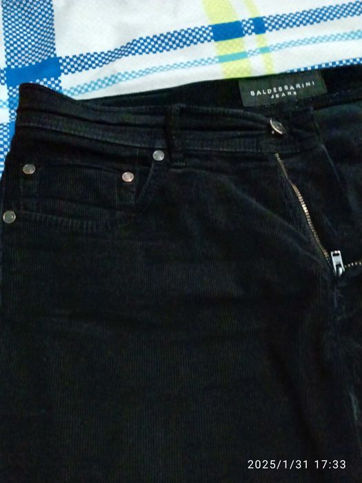 Продам   штаны  вельвет в  отличном  состояние