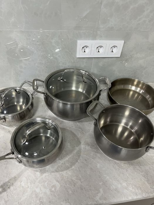 Продам набор кастрюль Gipfel