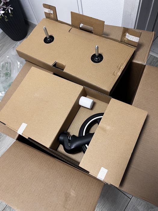 Carucior Cybex Eezy S Twist+2 Black/Magic Black 360°