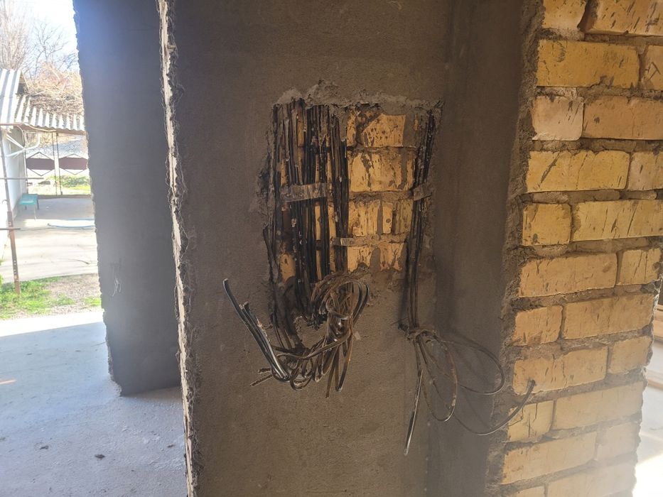 Дом продаётся 10 соток