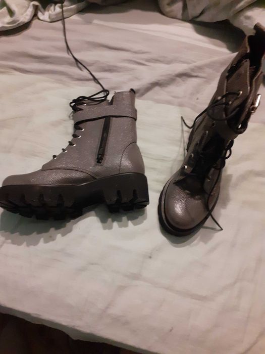 Ghete din piele nr 36 Noi