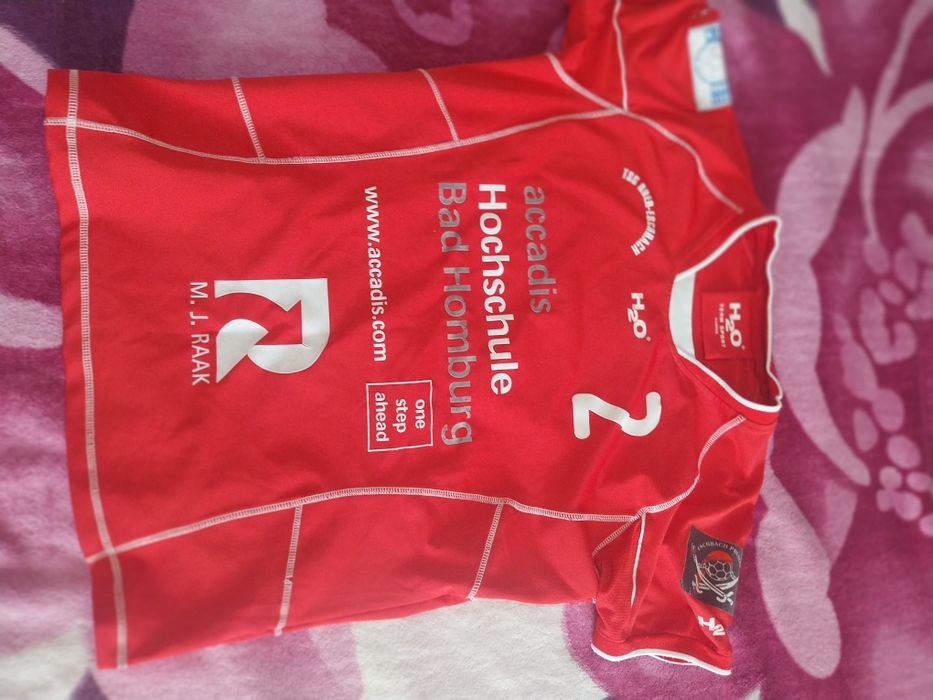 Vănd tricouri originale de fotbal disponibile toate  mărimile preț neg