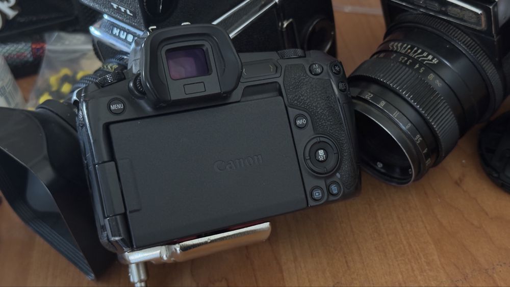 Canon R кенон Р