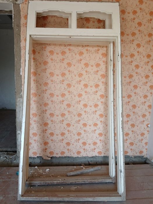 Двери прочние в Хорошем Состоянием