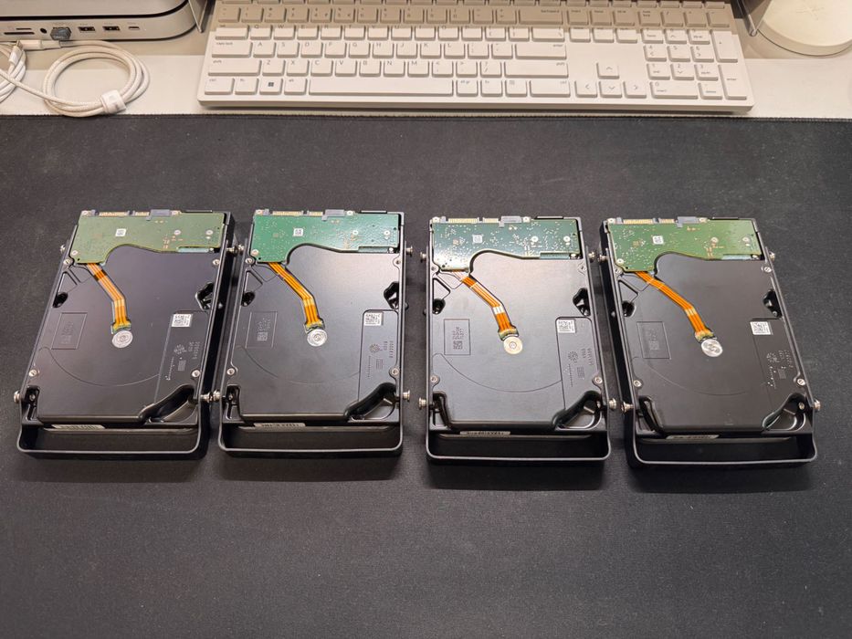 RACK Lian Li EX-503 - 5 HDD-uri 3.5" +40TB stocare