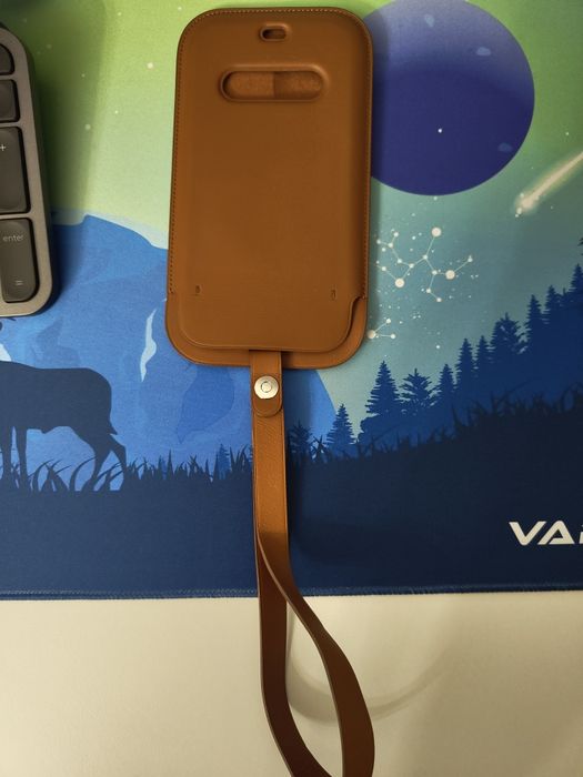 Husă Apple originală iPhone 12 / 12 Pro piele maro