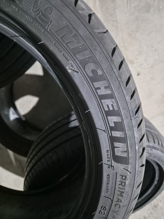 MICHELIN 225/45R17