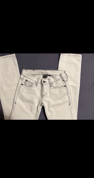 Нови дънки Zara, Stradivarius