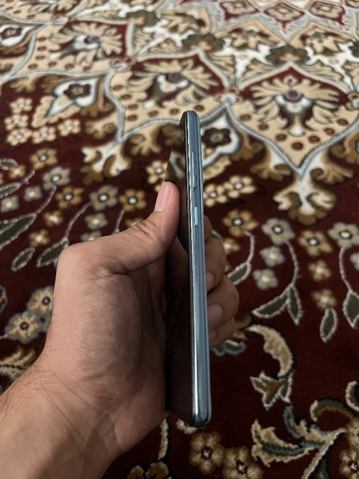 Samsung A52 128gb hamma joyi ishladi srochno