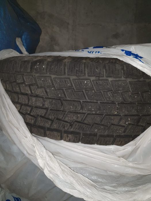 Зимние шины, 225/75 R 16