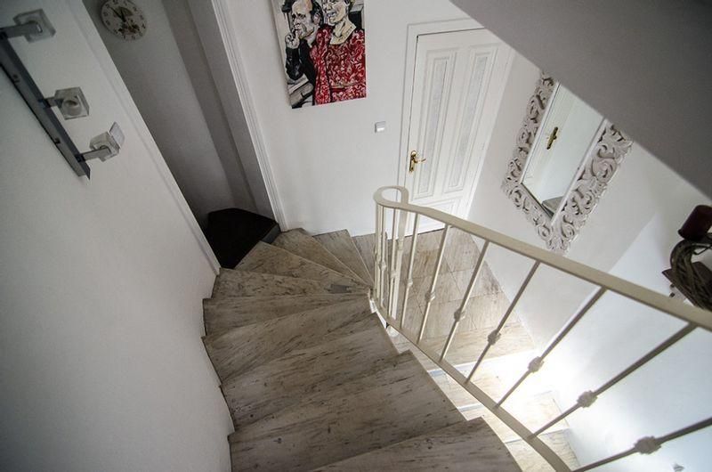 Дава се под наем Къща в Варна, Базар Левски - 100 кв.м за 775 € - Снимка #9