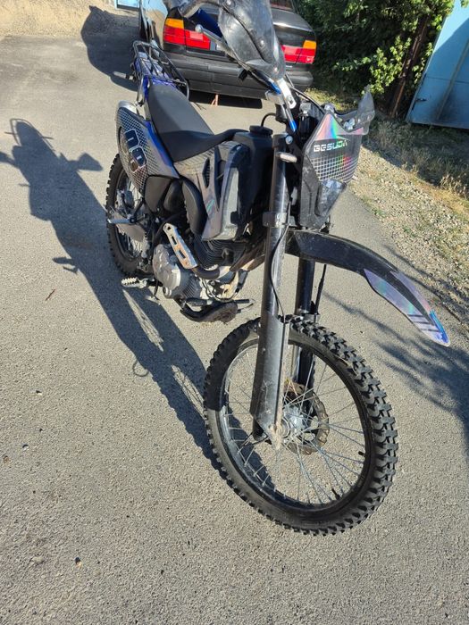 Спортивный мотоцикл Enduro
