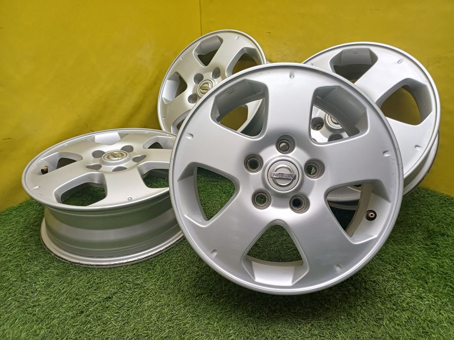 Диски R15 5×114.3 на Nissan и другие.
