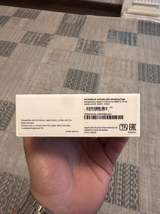 Продам наушники AirPods 2