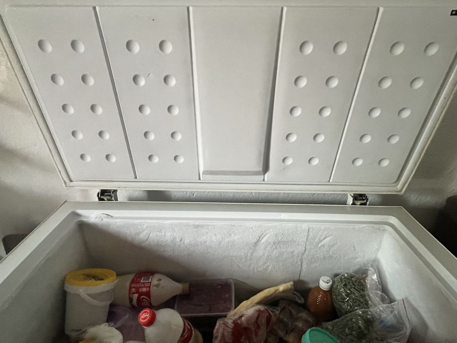 Продаю морозильник