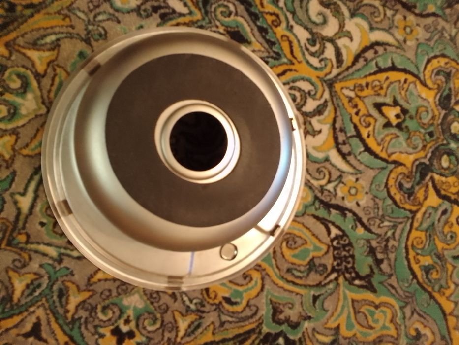 2 столешницы , мойка , слив .