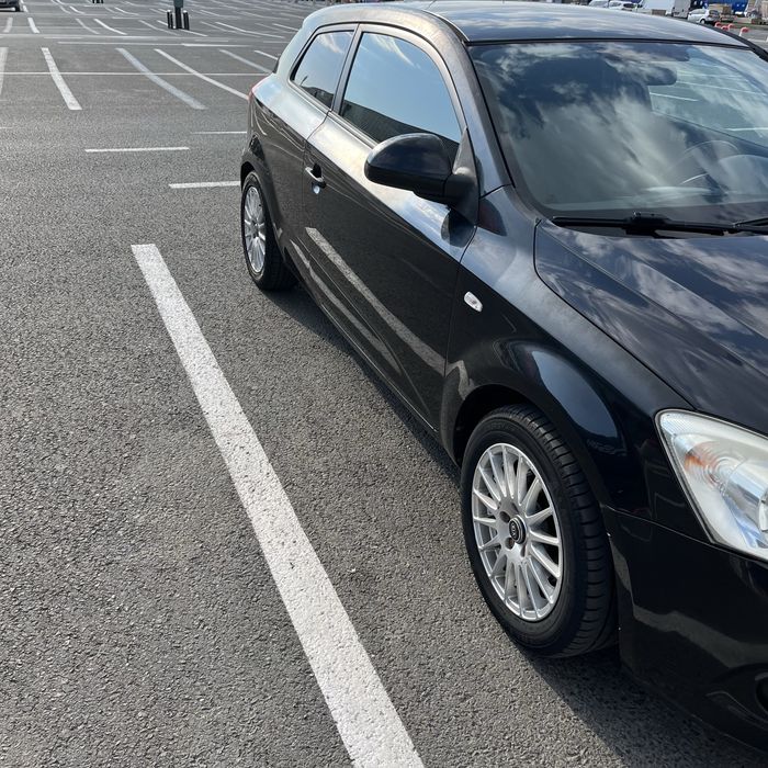 Kia Pro Ceed, sunt al doilea proprietar.
