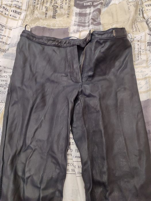 Дамски кожен панталон Зара