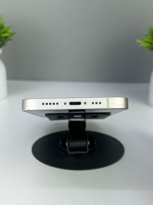 Телефон Apple iPhone 13 128GB