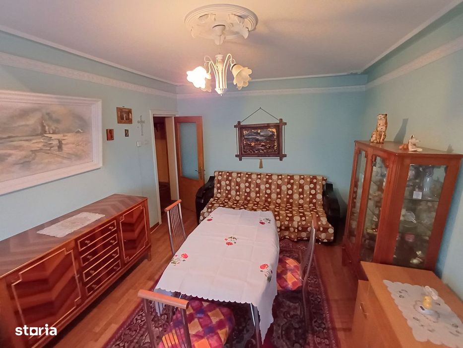 Apartament 3 Camere Decomandat - Blv Independenţei- 550 euro