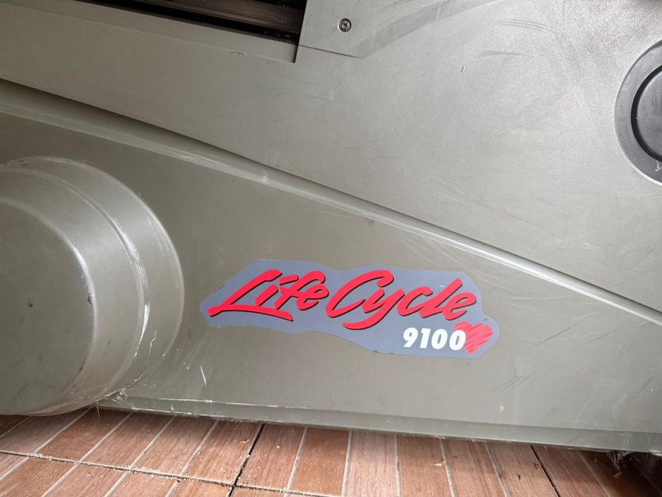 Banda de alergat si bicicleta fitnes