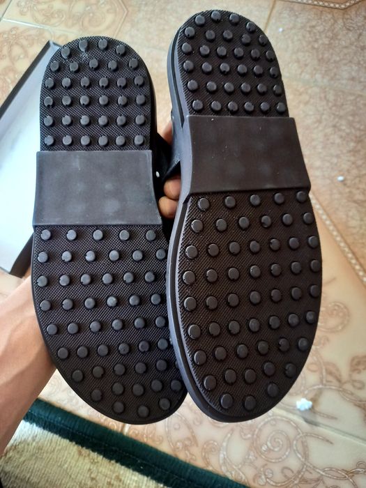 Мужские кожаные шлепки