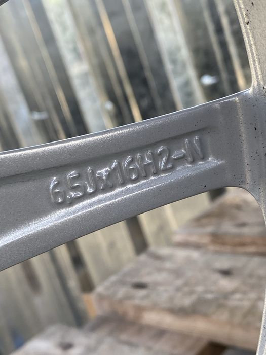 16 цола 5 х 112 мм Мерцедес , A Класа , B , CLA , V , Вито , Виано