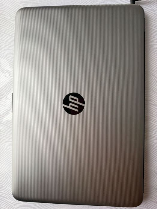 Лаптоп HP, 4GB RAM, 932GB storage, Intel (R) HD graphics