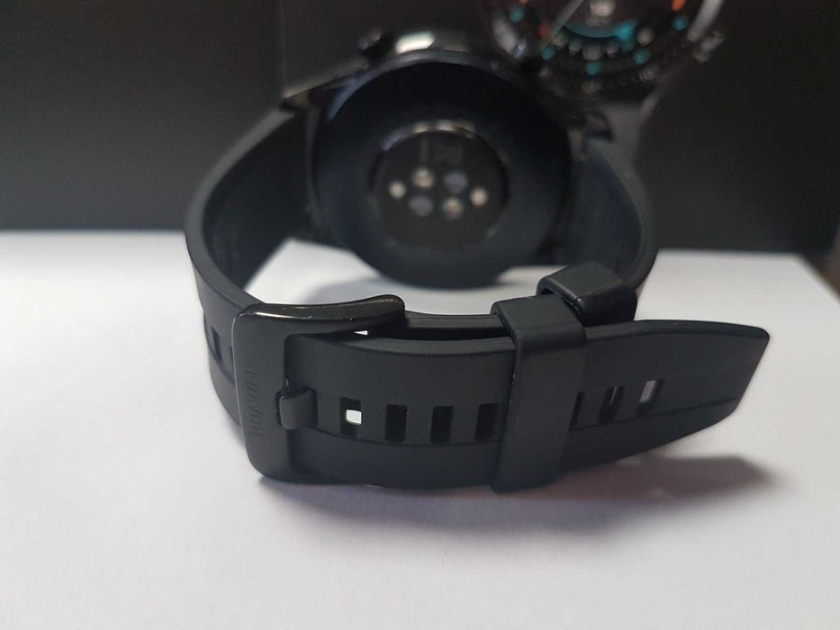 Продавам Huawei Watch GT2 !