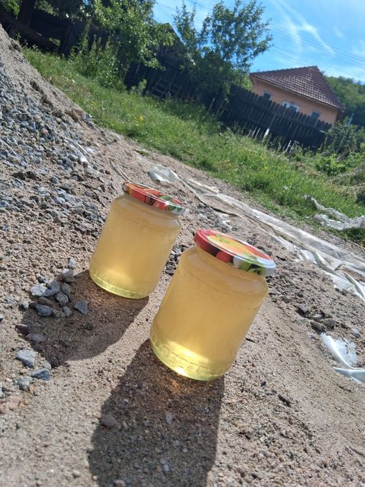 Miere de salcâm naturală