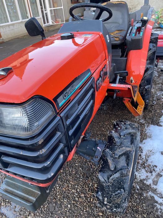 Vand tractor japonez Kubota GB 200 4x4