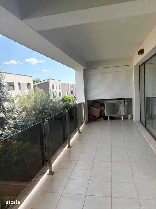 Apartament 3 camere-127mp-piscina