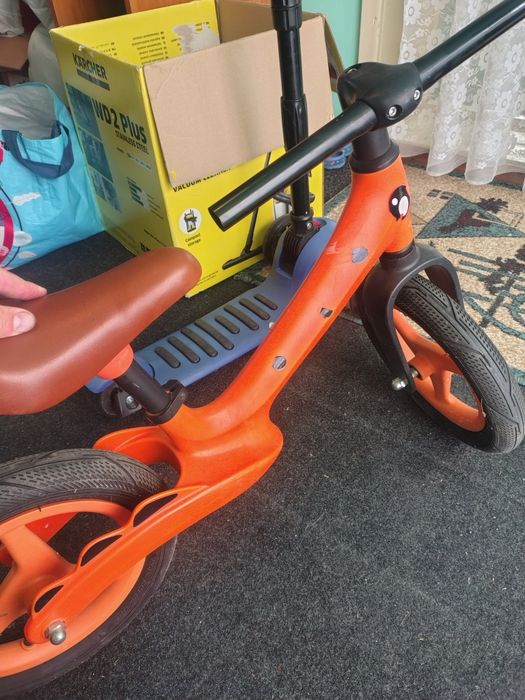 Trotineta și bicicleta fara pedale