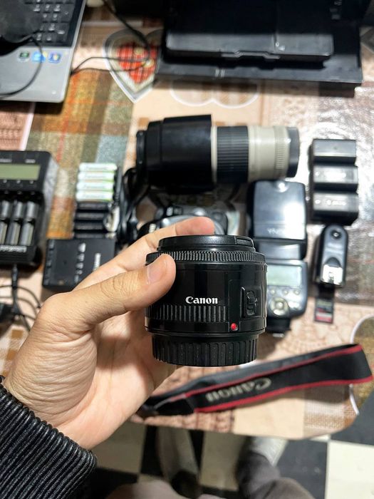 Foto kamera sotiladi ideal holatda  ishlashga tayyor
