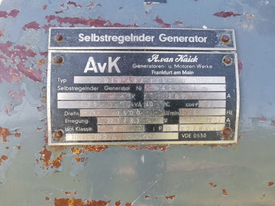 Vând generator 380V