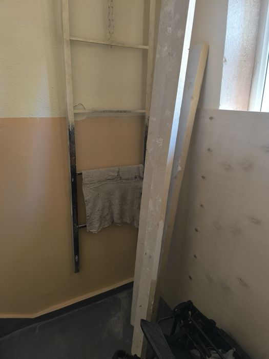 Bruslar sotiladi / Продаются брусья