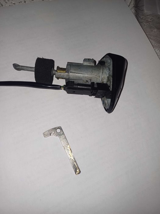 Задни спирачни дискове Brembo и задни накладки , IR сензор с ключалка