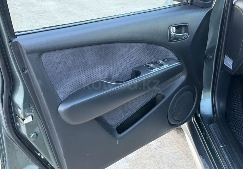 Митсубиси Оутлендер Mitsubishi Outlander 2006