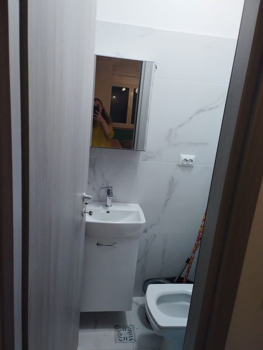 1 mai Apartament decomandat 3 Camere Centrala AC