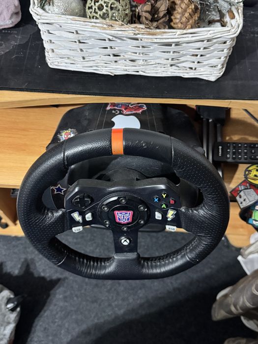 Vand volan Logithec ,,Xbox , PC “