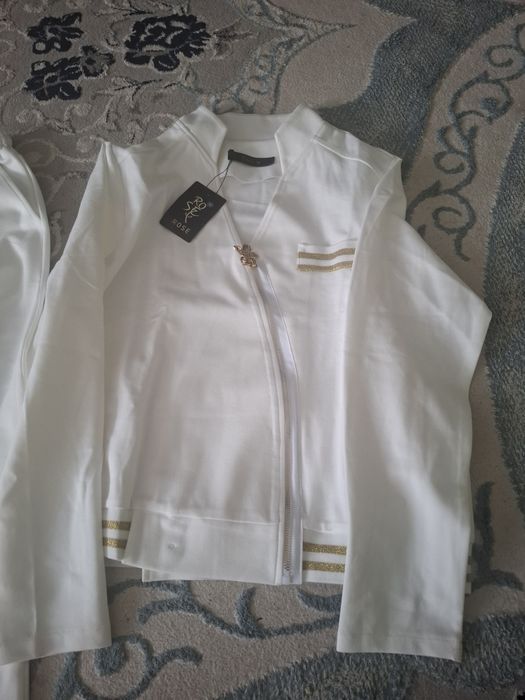 Продам женск й костюм