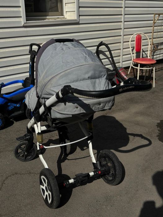 Детская коляска 3 в 1