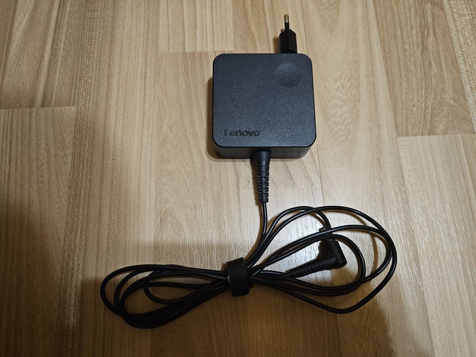 Vând Piese Laptop Lenovo Ideapad 3, 14"