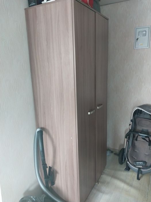 Продам шкаф 2 м ..